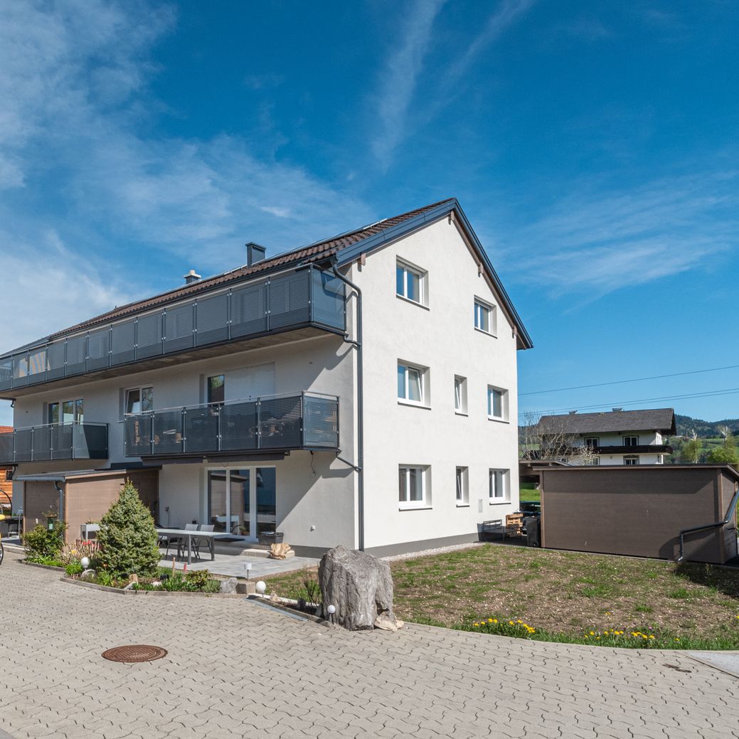 Mehrfamilienhaus